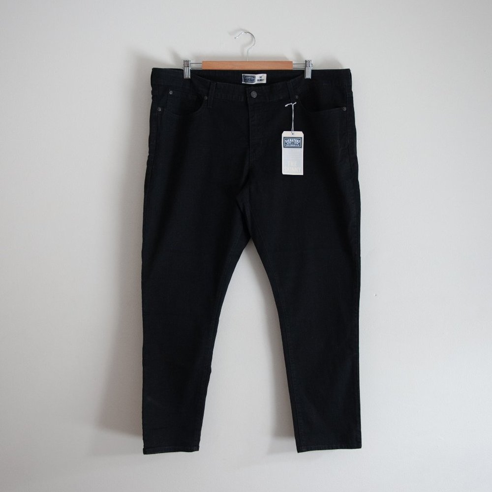 LEVI'S | BLACK CAPRIS JEANS